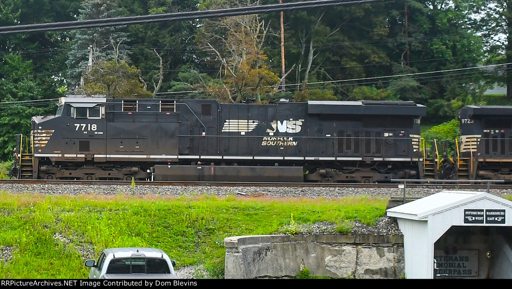 NS 7718